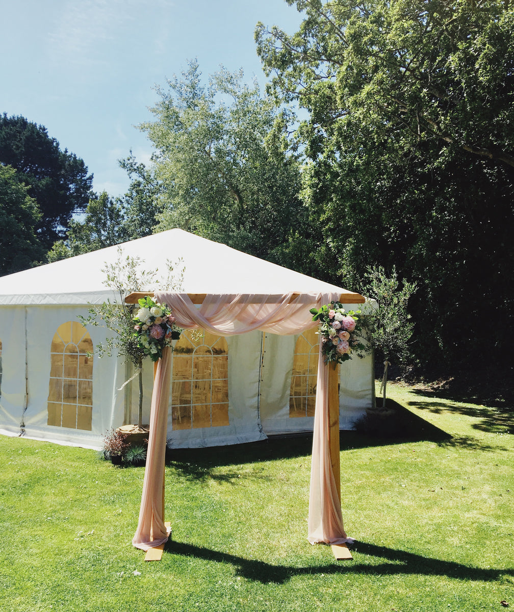 Arch arrangement Tiger Lily