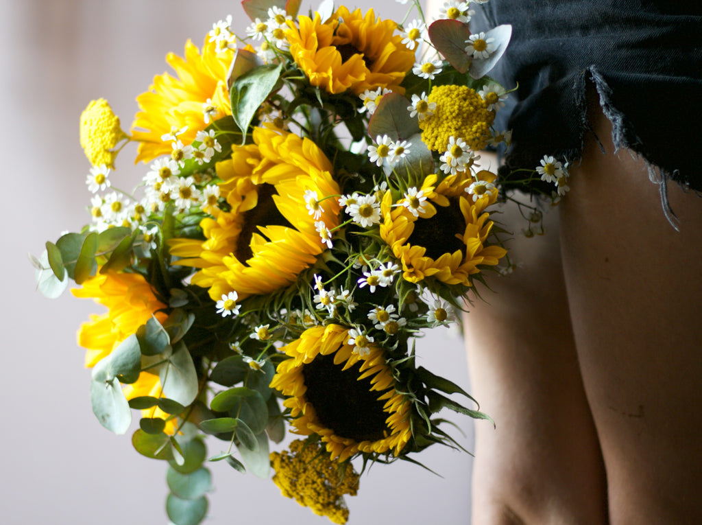 A bunch of sunflowers