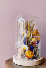 Dried flower dome