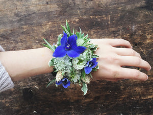 Wrist corsage